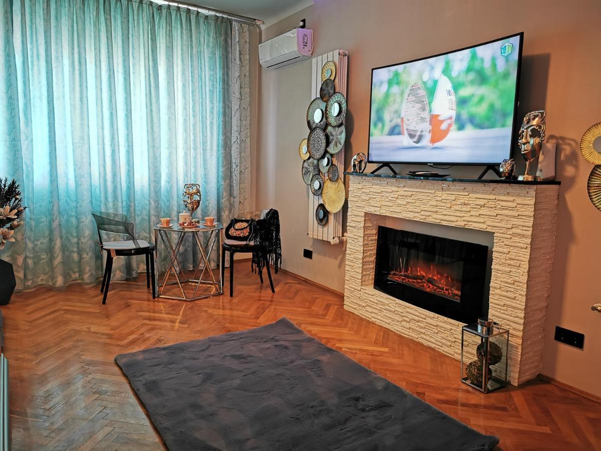 Crystal Central Apartment Brașov Exterior foto