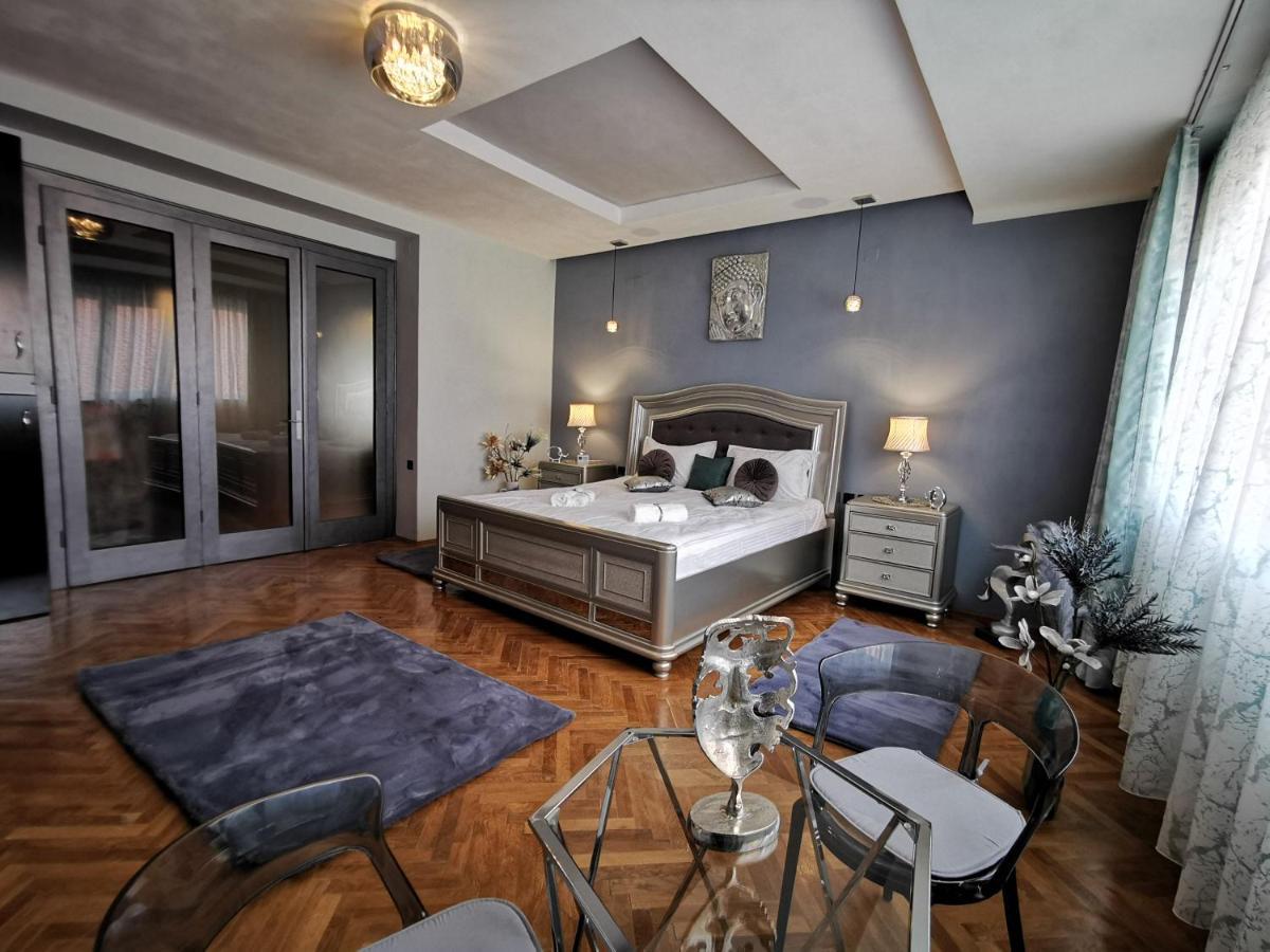 Crystal Central Apartment Brașov Exterior foto